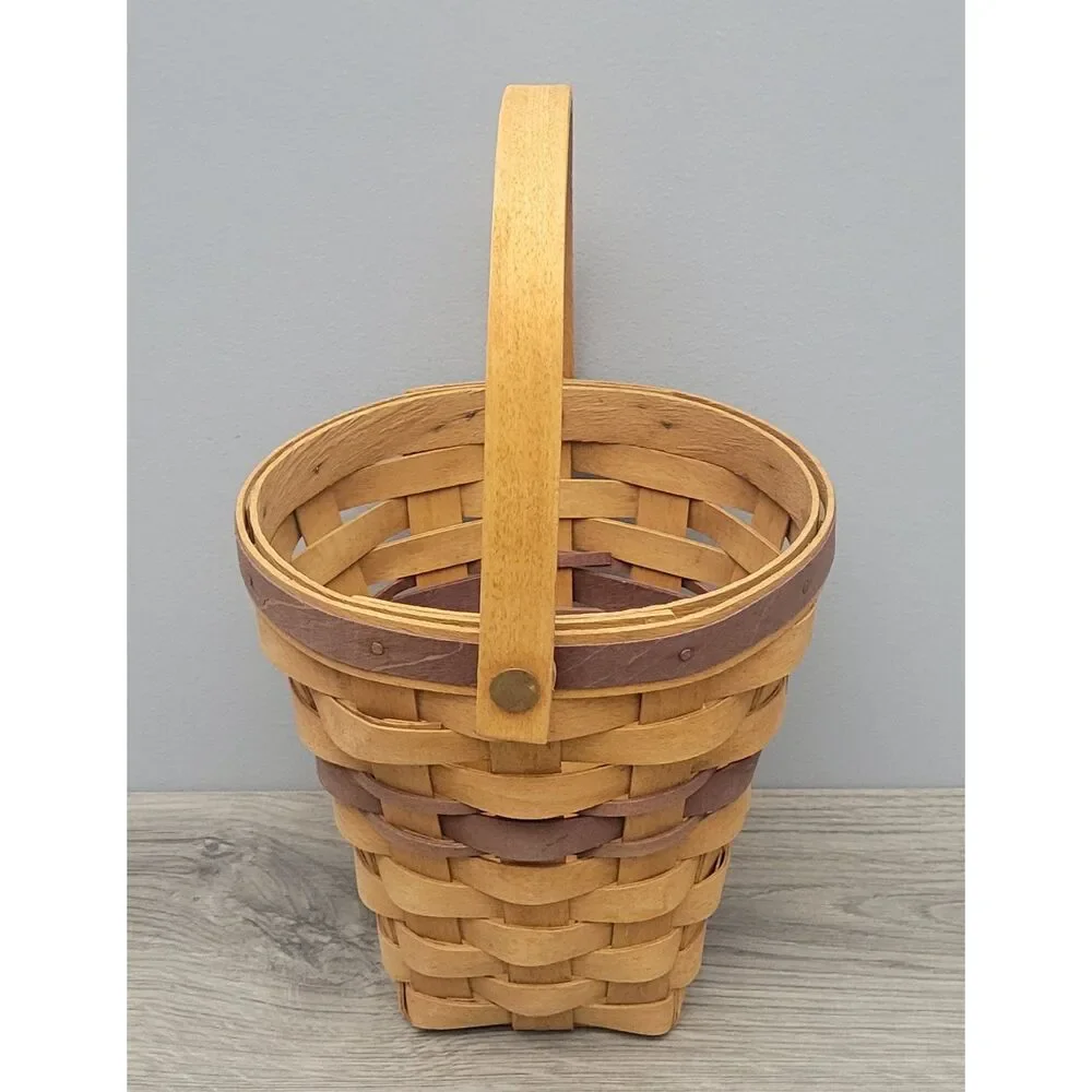 VTG 1994 Longaberger Handwoven 6 1/2 Inch Lilac Basket Dresden Ohio USA
